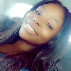 Meet your Posher, Mia